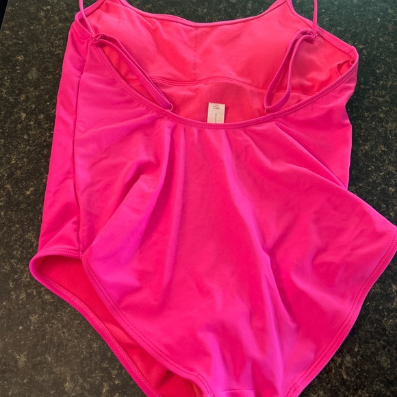 Women’s swimsuit one piece - Picture 2 of 3